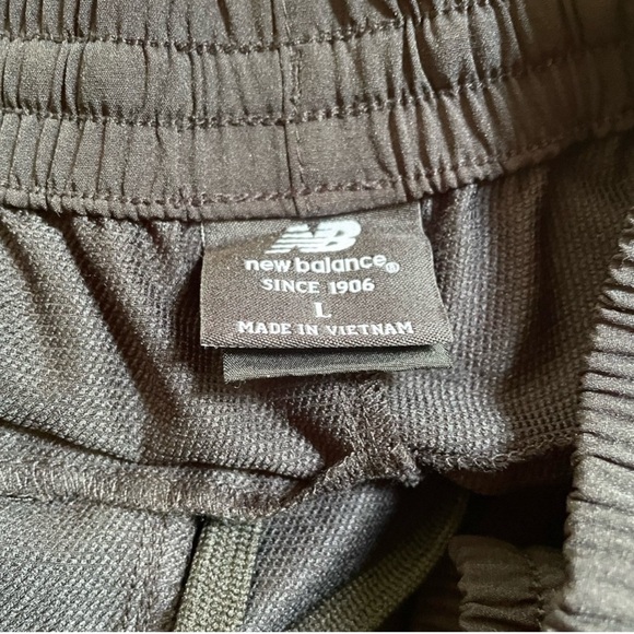 New Balance Men’s workout pants - Picture 2 of 5
